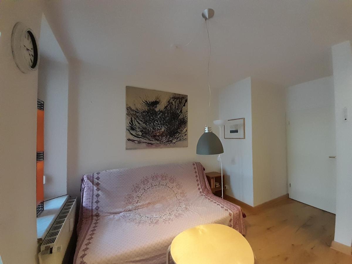 Kleine Altstadt-wohnung Mit Terrasse *